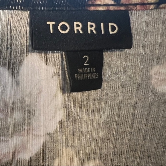 Torrid Ribbed Scoop Neck Shirred Tiered Babydoll Top (Size 2) - Picture 6 of 7